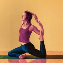 Connect & Stretch W/ Luca Cupery at Yoga Soup    2023 - 02 - 10 17