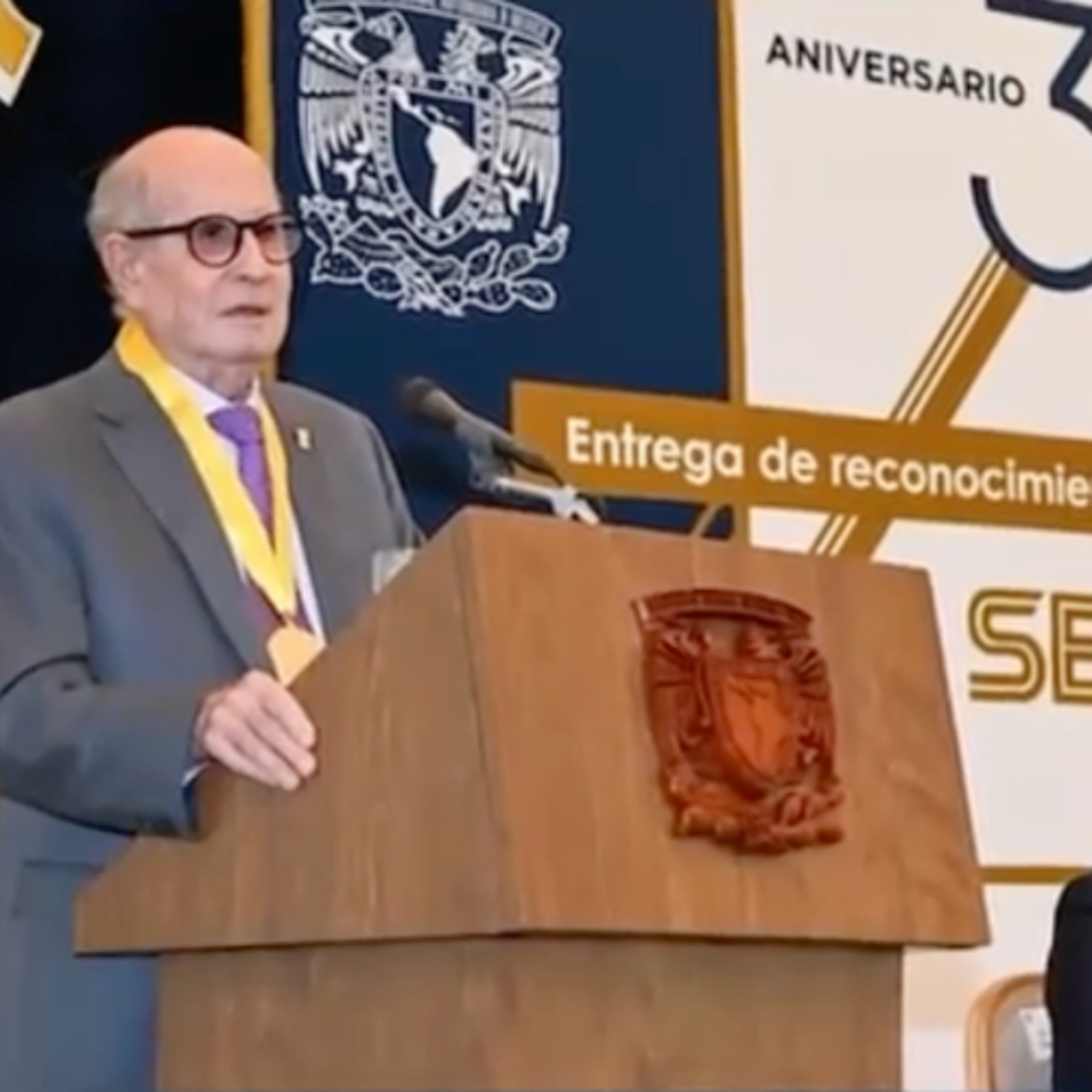 Juan Antonio Pérez Simón, un mexicano de excepción.