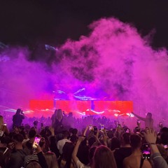 Rave 🕺🏼🍒🎱🎉