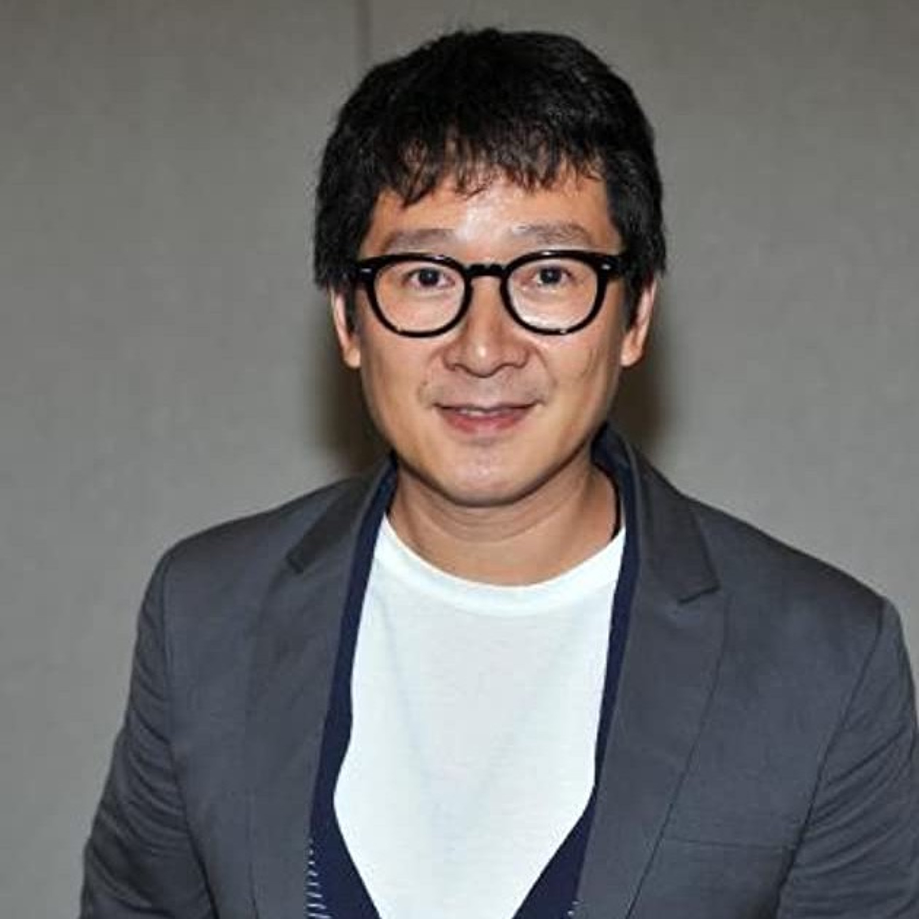 Ke Huy Quan on Breaking it Down with Frank MacKay - 'Everything Everywhere All At Once