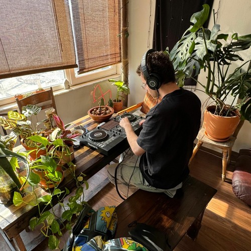 Jazz House For The K1K4 Radio