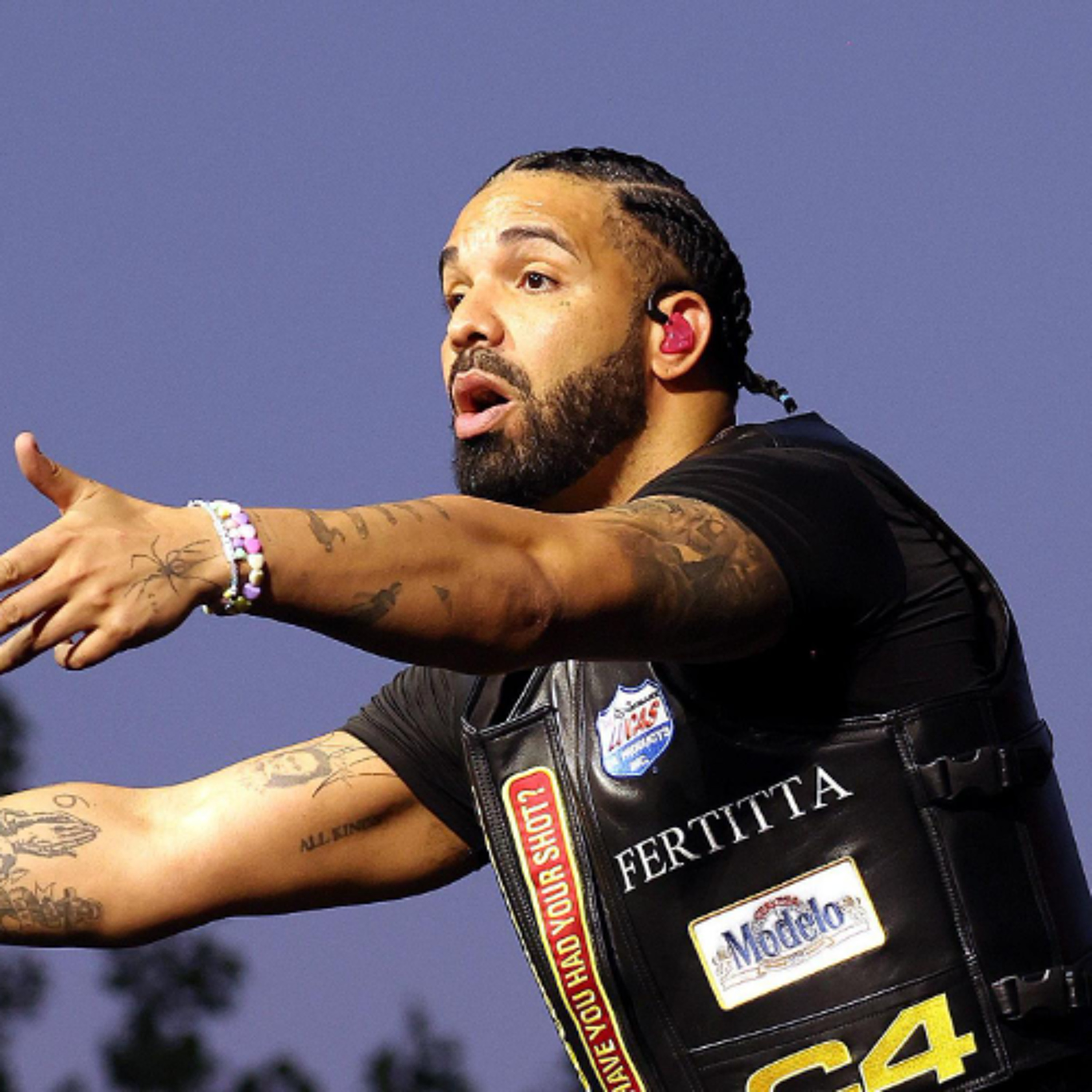 Drake cancels Manchester gig due to 'travel issues' episode artwork