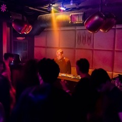 Hools - Syntech Radioshow