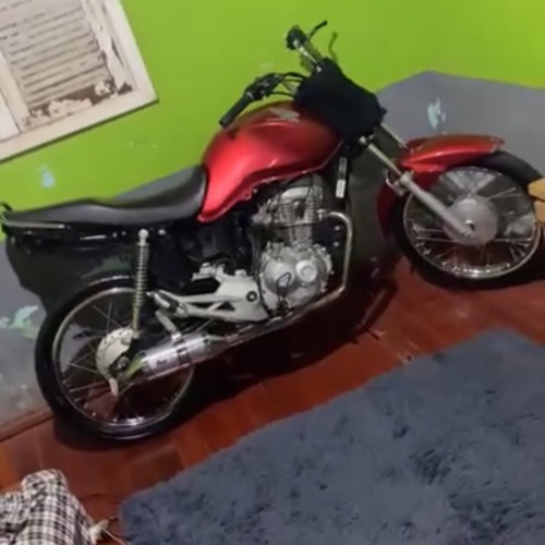 mostra o bico do peito