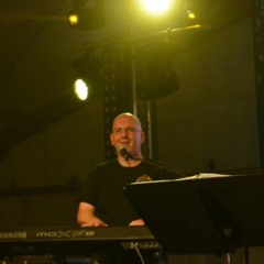 DamianMartin Keys Banddem0