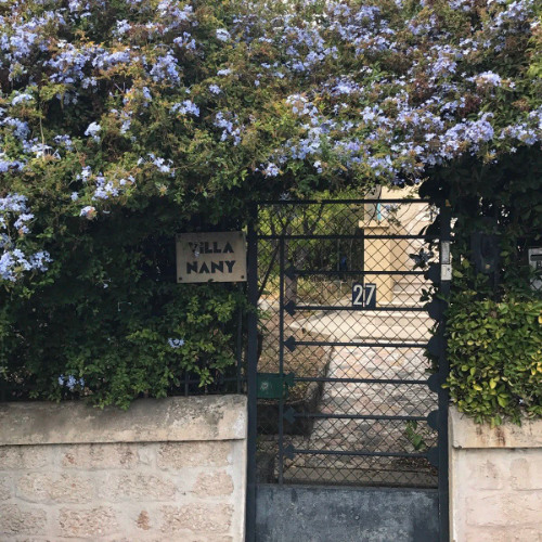 Khuôn Mặt Đáng Thương - Sơn Tùng M-TP | Synthwave