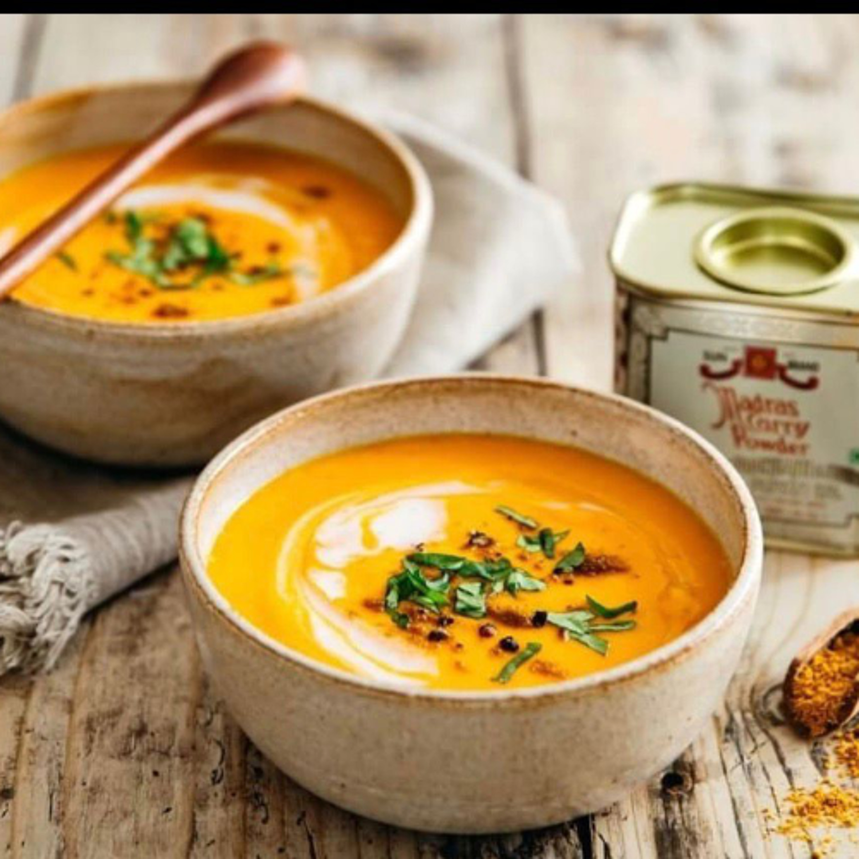 LES PLANÈTES DANS NOS ASSIETTES - Soupe Vénusienne à la patate douce, coco et rose (lundi 6 avril 2026) episode artwork