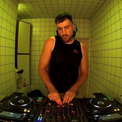 HÖR - Andrew Moore // Jan 18 2022