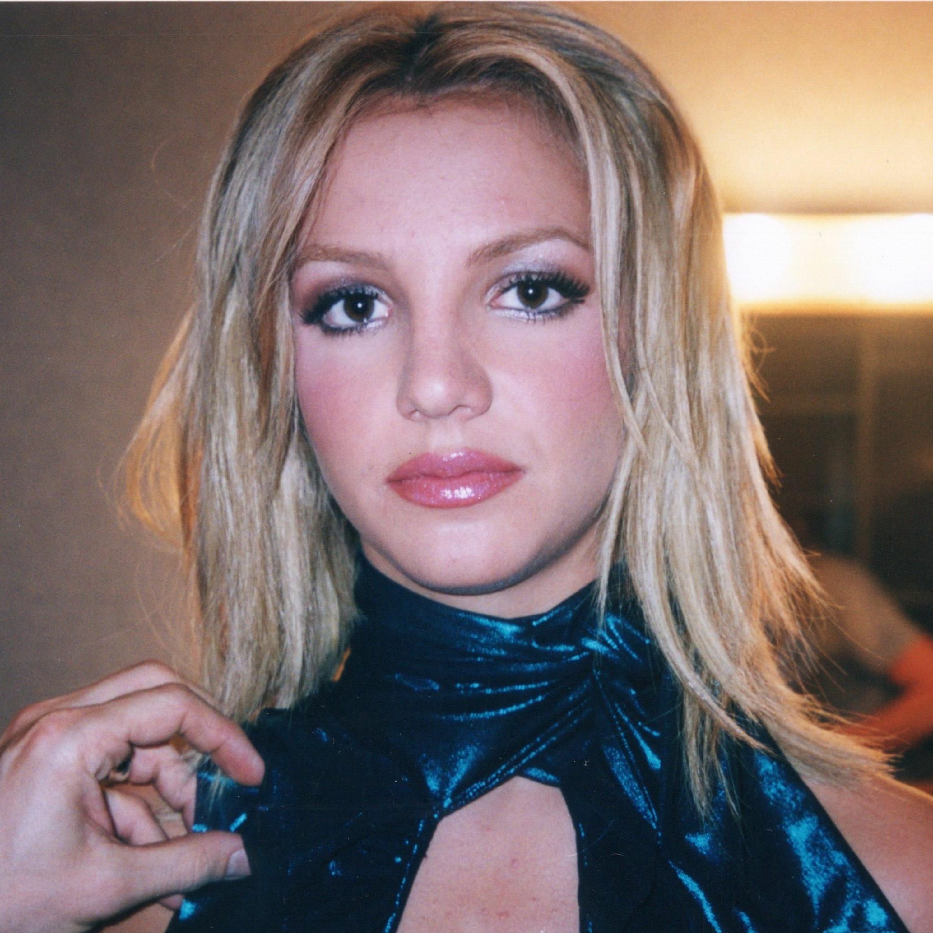 Hollyshook: A Celebrity Scandal Podcast