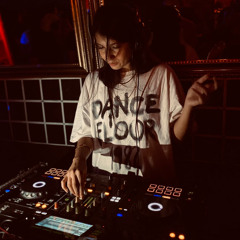 isza @ arapuca | 17.05.2025