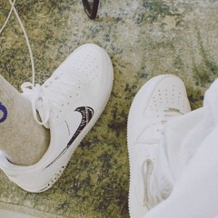 01. With Me_(Unknown Kidd Feat. King Yeng ).mp3