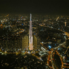 Giữa Thành Phố