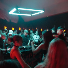 Zenith-Auf die Fresse 165BPM (Hardtechno Set)