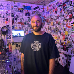 The Lot radio