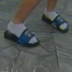 quase um mês