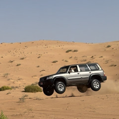 بين الالم و الظنون