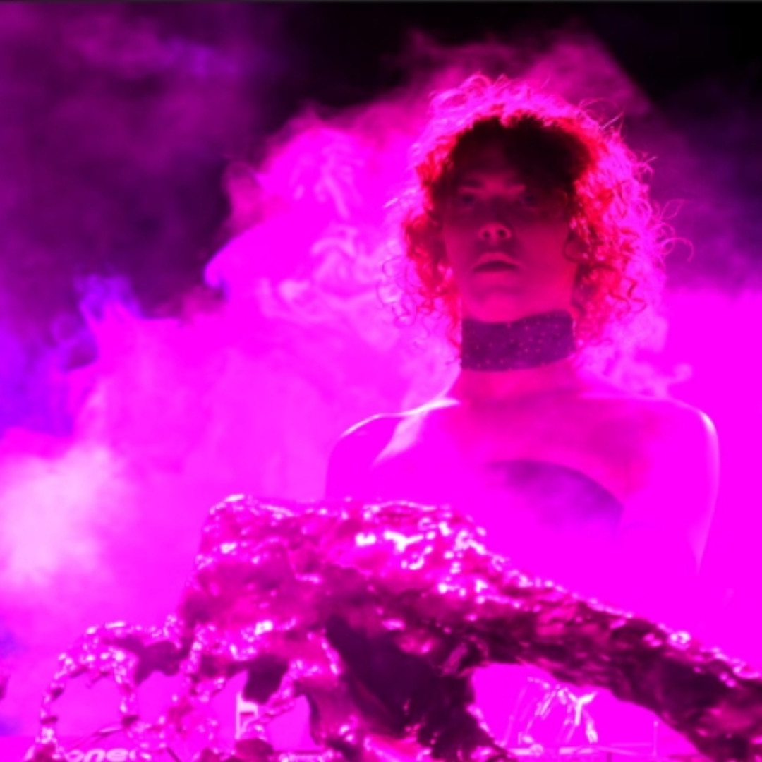 SOPHIE - TAKE ME TO DUBAI (FEAT. PEE GIRL) [COACHELLA EXTENDED INTRO]