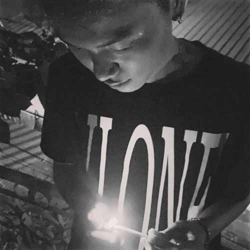 bling bling - Kieran ( rmx by yung xvnny )