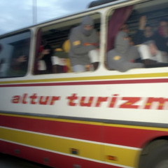 Dağlar Duvar Olsa Önüme - 302 Edit