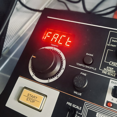 The Roland TR-08 Rhythm Composer (EN)