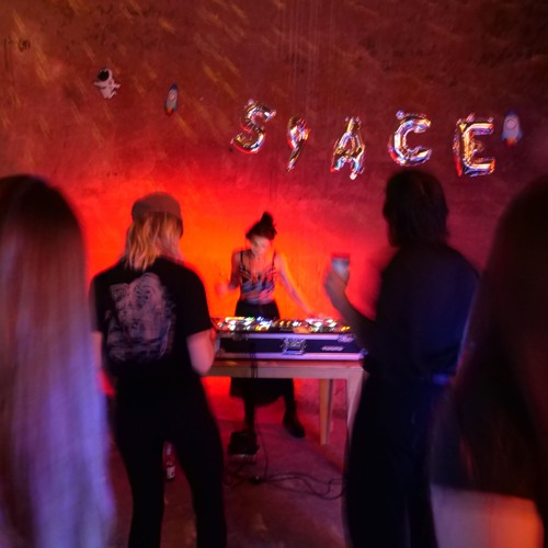 Club UFO #2 | pollyjean