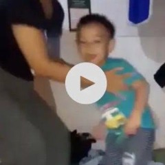 Sakit mama sakit video viral , viral video of kid and his mom indonesia
