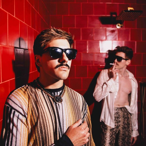 DANS LE PENTHOUSE ROUGH DEMO