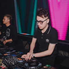 Lost In Love - Thái Hoàng Ft Hưng BoBii(TeamTH )