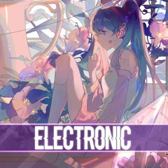 Cristian Lombardo - Alone (feat. Meirlin)