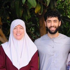 الأم