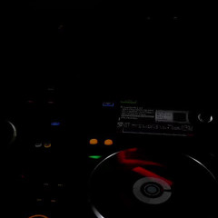 GROOVES OWN LEE
