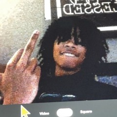 aqui nois ri pra n chorar neh but?