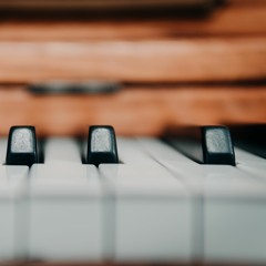 早朝の音楽室