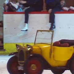 Brum - Ice Skating Theme