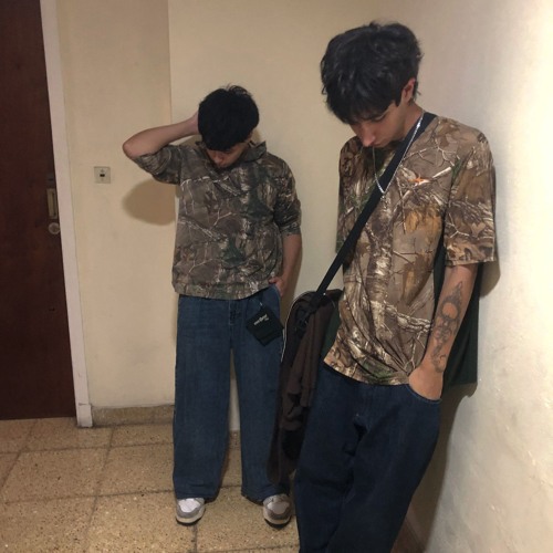 Lautty10 x Tomi256 - un montón (prod. logantoocold)