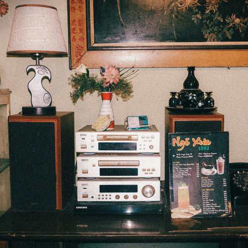 Let's add some disco in our life - Funky Groovy House mix