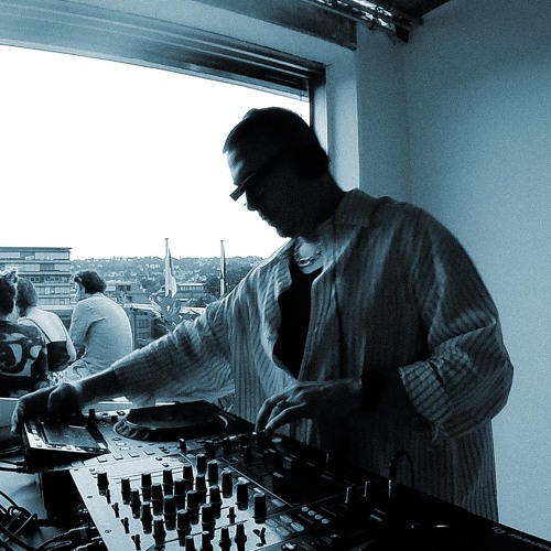 Hotel Central pres. „Sommertreff“ – with TRVE HILL