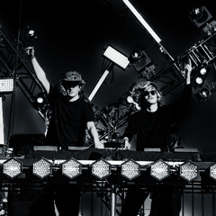 FROSTTOP + REMK = NO SIGNAL (LIVE @ NITEHARTS)