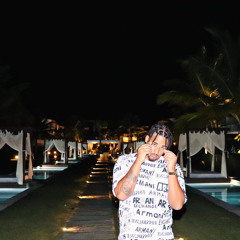 4. BeStFrIEnDz Feat. Max YB, Live, Deejaii & Foriegn House (PROD. UNKOWN)