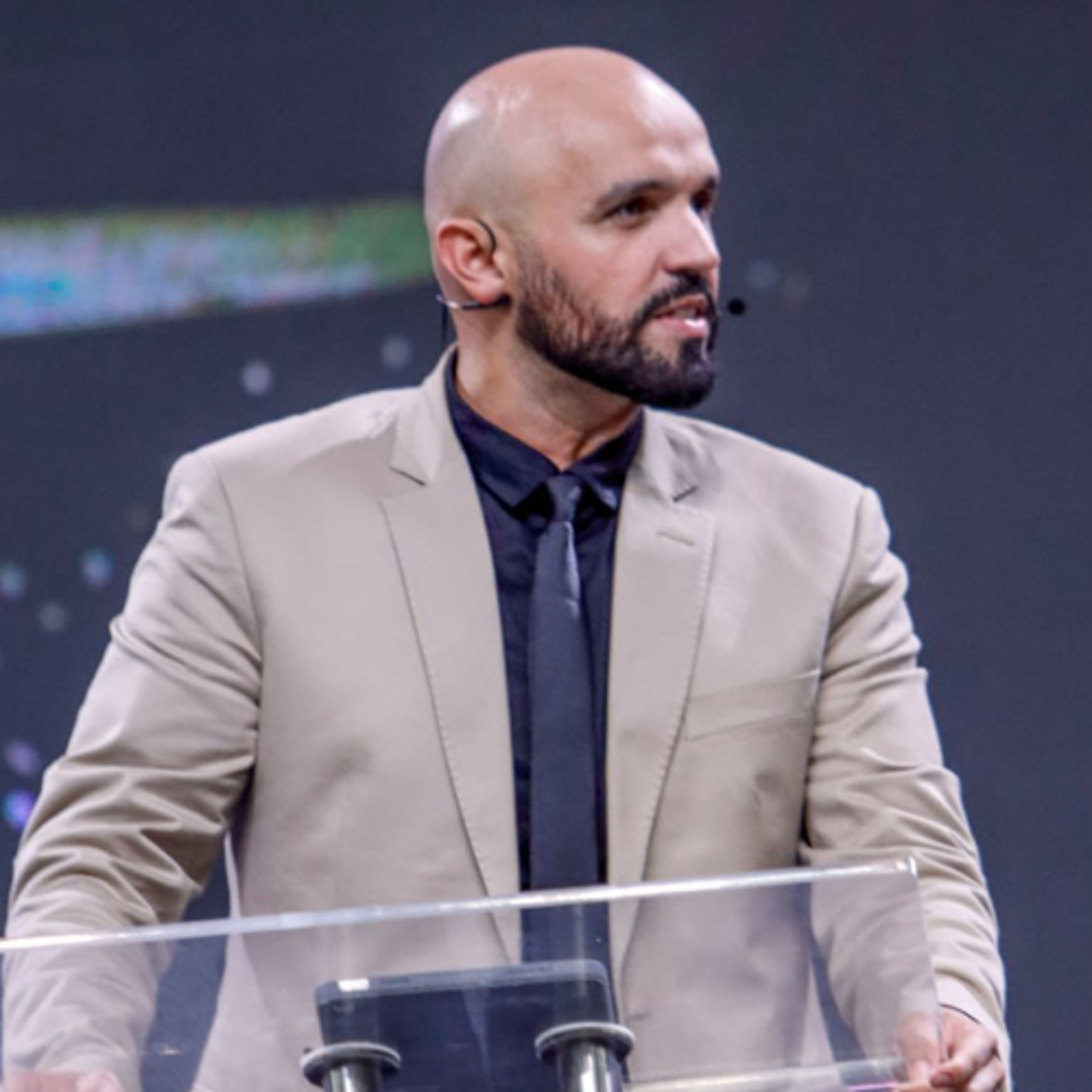 Intercessão na prática: como orar em línguas e gerar livramento? -  Fernando Leal