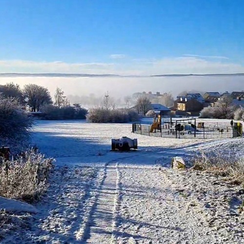 invincible x roslyn - bon iver