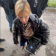 vettel KEEP GOING BARAKYAHER