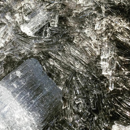 Fee.nix-z - Straws demo