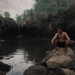 Lukman Richo - Mantingan Ninggal Kenangan (Official Video Clip).mp3