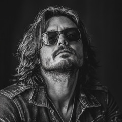 Classic Rock Radio - Fred's Deep Voice Demo (FR)