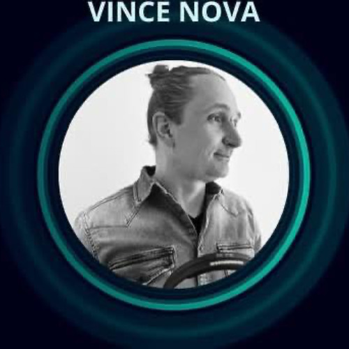 Vince Nova in the mix at Vibrationz June 2025