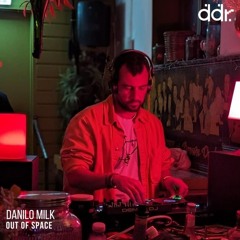 Out of space - Danilo Milk