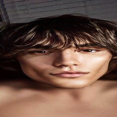 told dat hoe we geek hard