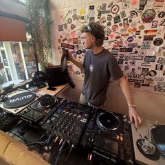 first mix at quivr booth