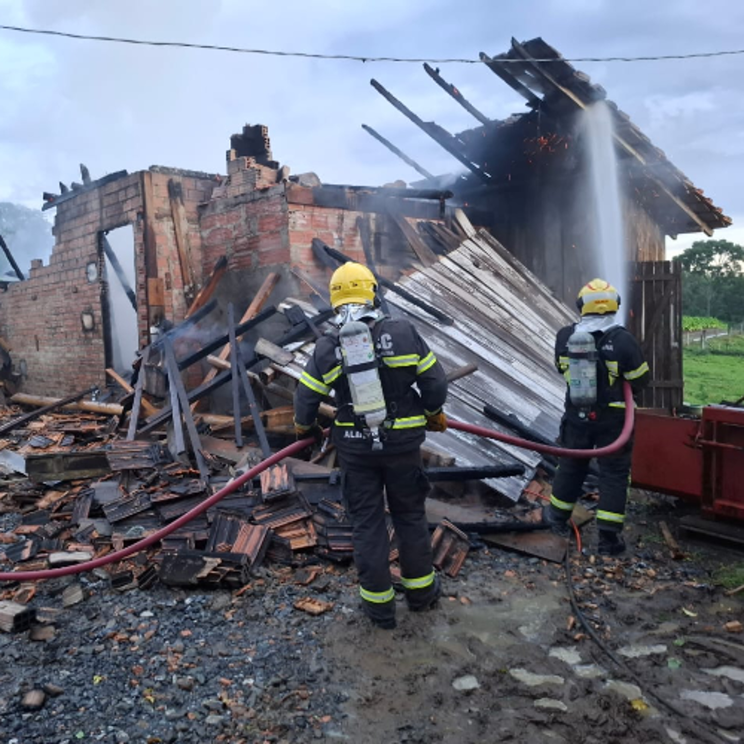 Riscos de incêndios em estufas de tabaco aumentam no período de beneficiamento episode artwork